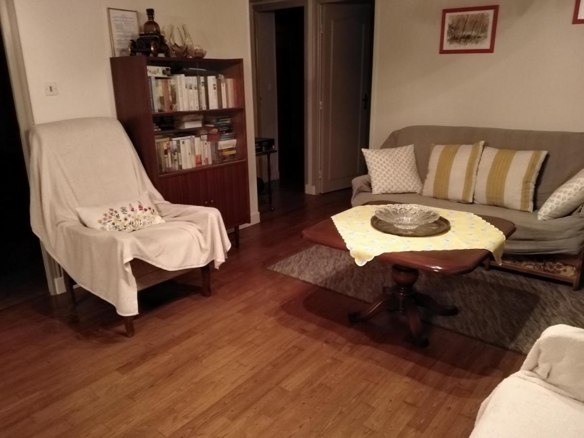 Maison familiale Voutezac Bagian luar foto